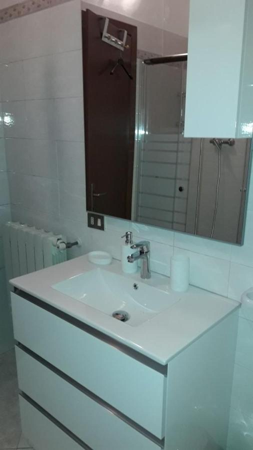 Marilyn House Apartment Desenzano del Garda Luaran gambar